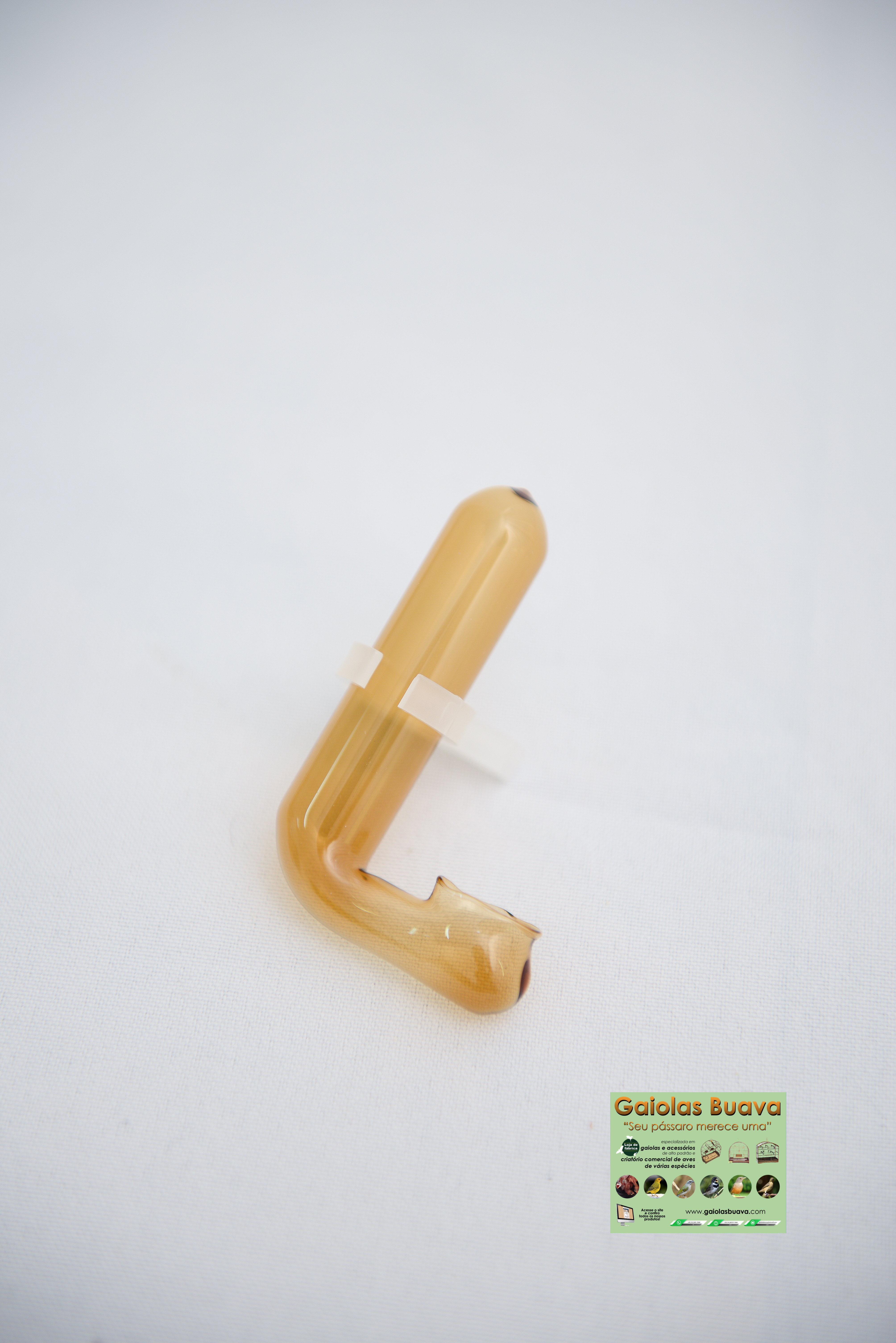 BEBEDOR PALITO VIDRO AMBAR PEQUENO LISO IDEAL PARA COLEIRO , PATATIVA , SANGRINHO E OUTROS DO MESMO PORTE 
