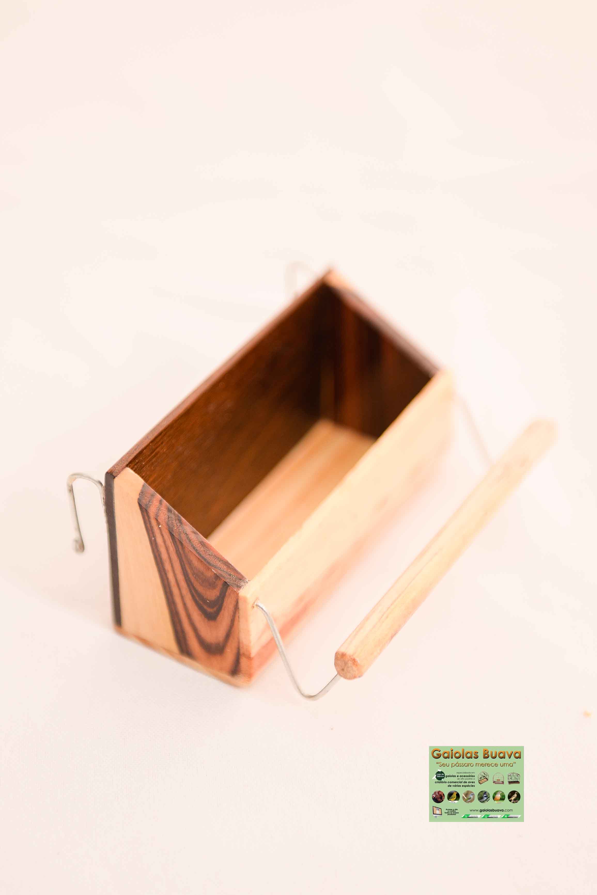 COMEDOURO PARA COLEIRO/ OU P�SSAROS PEQUENOS - COM DETALHES EM JACARAND�