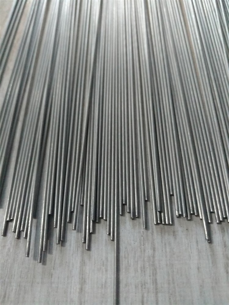 ARAME ESTICADO DE A�O INOX 1.4 - 1KG COM 120 CM ESTICADO